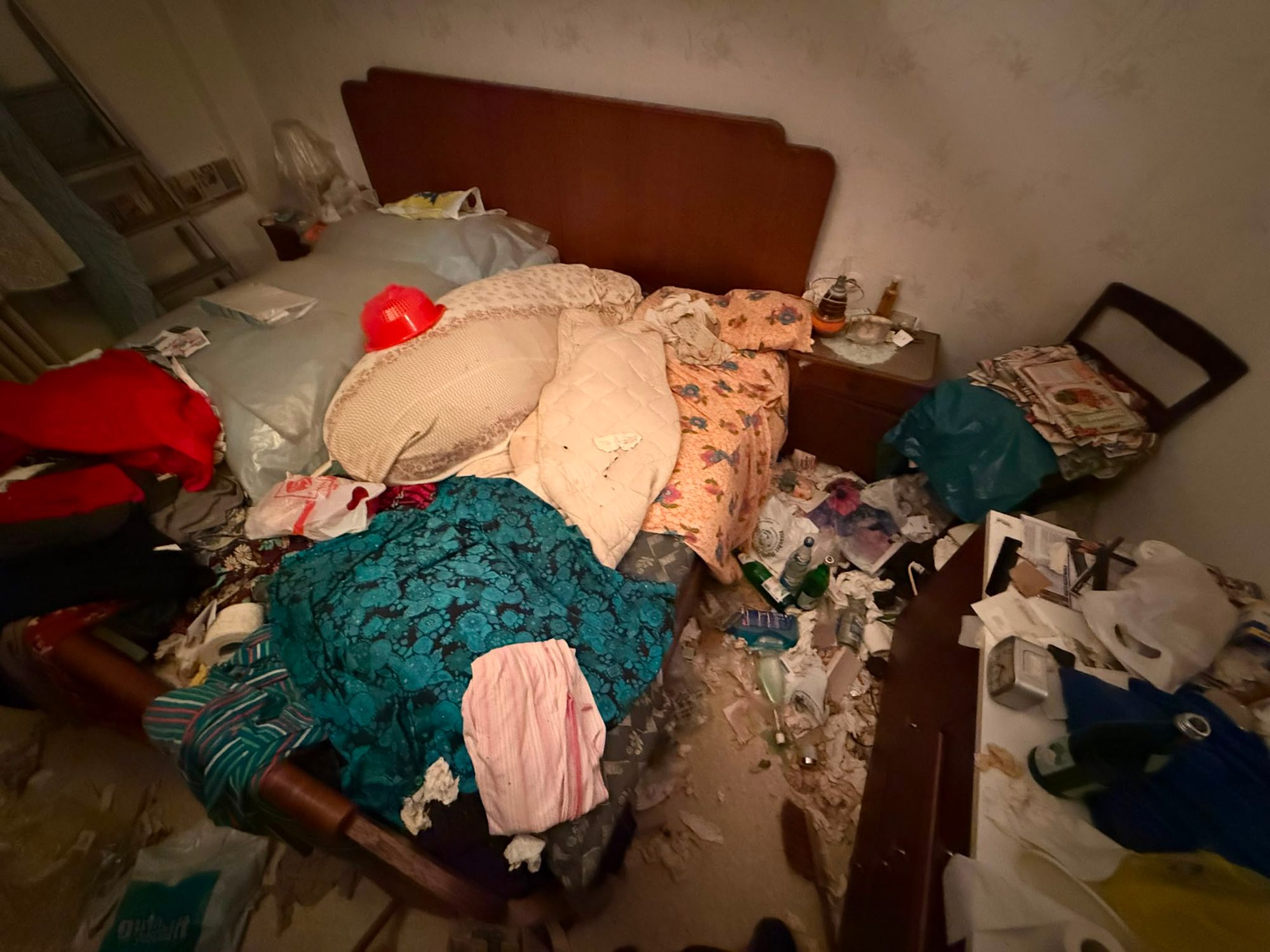 Haus in Düsseldorf-Itter vor der Entrümpelung (Bild 11)