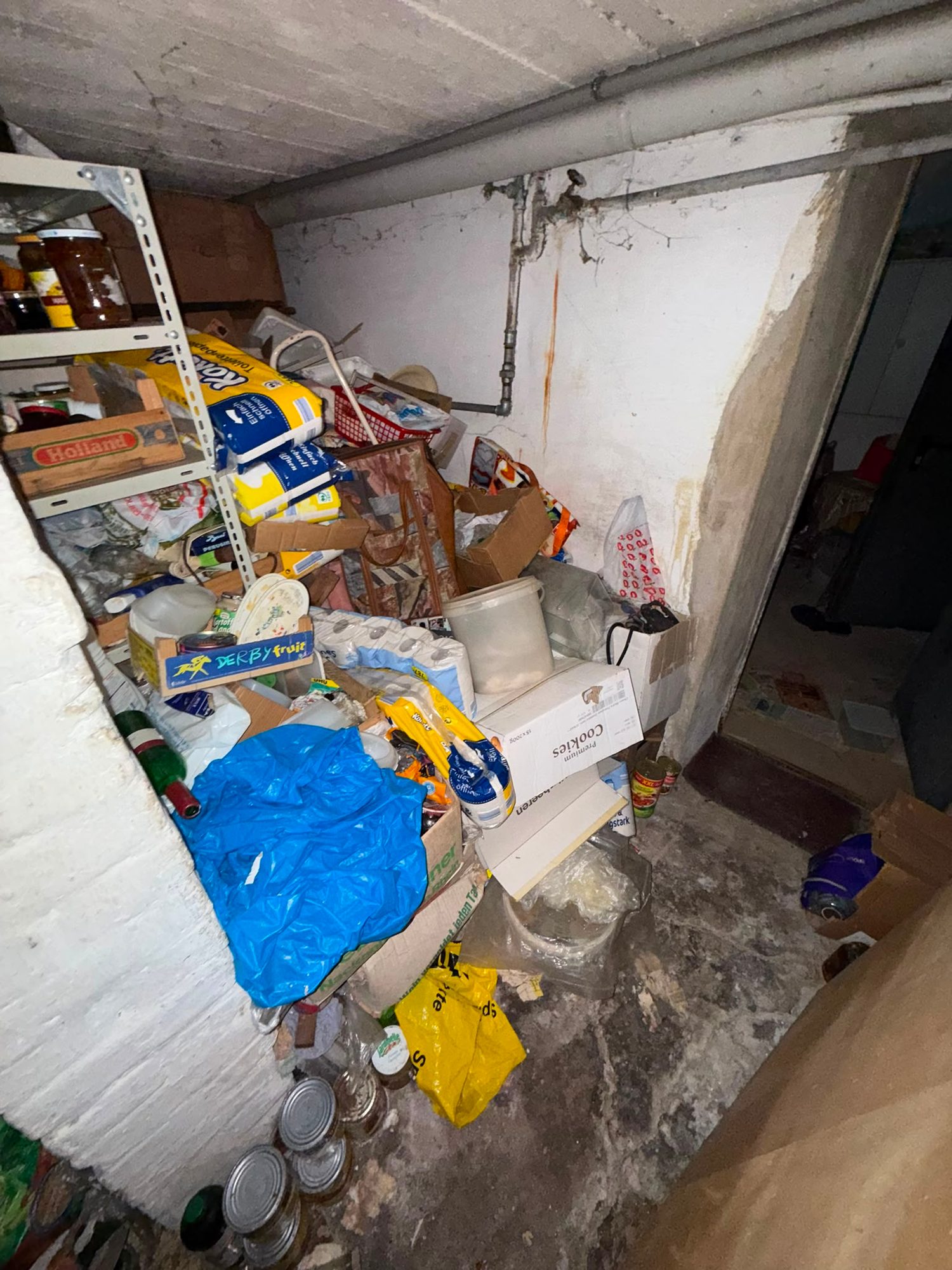 Haus in Düsseldorf-Itter vor der Entrümpelung (Bild 7)