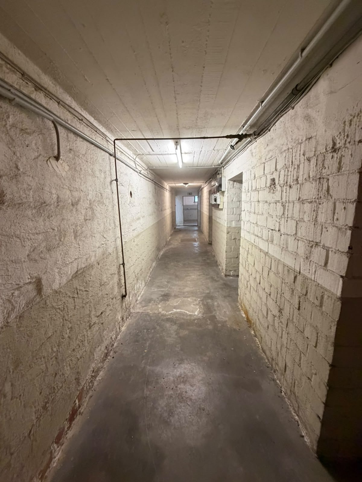 Haus in Düsseldorf-Wersten nach der Entrümpelung, besenrein übergeben (Bild 5)