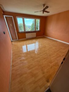 Wohnung in Heiligenhaus nach der Entrümpelung, besenrein übergeben (Bild 1)